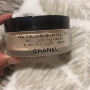 🖤CHANEL NATURAL FINISH LOOSE POWDER🖤